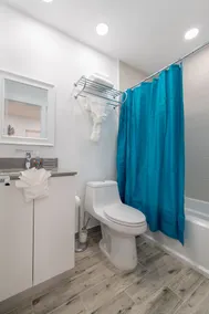 Hollywood Beach Inn - Image 4