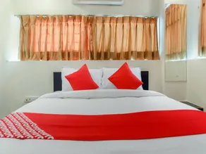 Hotel Jay Radhe by OYO Rooms - Image 2