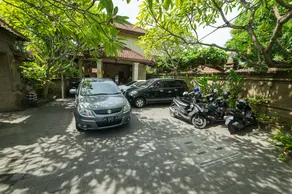 Airy Kuta Kartika Plaza Gang Puspa Ayu 12 Bali - Image 4