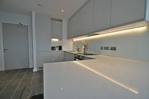 Modern 2 Bedroom Apartment in Green Gate - Image 3