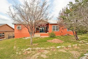 Open & Airy Lake Travis  3 Bedroom Home - Image 5