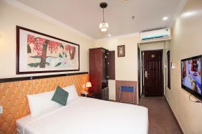 Lam Hotel - Image 2