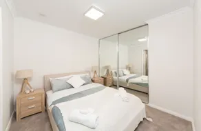 Lakeview Apartment Suite 16 - Image 2