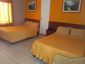 Hostal Praga Inn - Image 3
