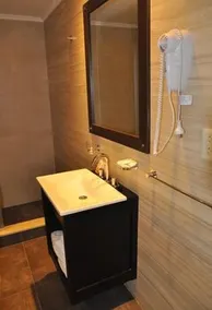 Gran Hotel Manila - Image 2