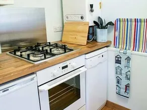 Troon Apartment - Image 2
