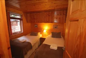 Ardlui Lochside Lodges - Image 2