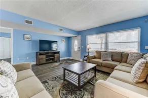 Island Retreat, Beach Front, 4 Bedrooms, Sleeps 12 - Image 4