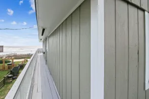 Betsy's Beachfront Home - Image 3
