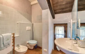 Stunning Home in Castelnuovo Calcea With Wifi and 7 Bedrooms - Image 5