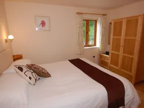 Stable Cottage - Image 2