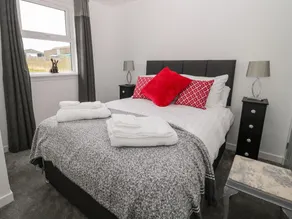 Birds Nest Cottage - Image 2