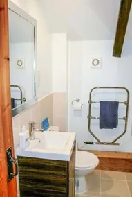 Bramble Cottage - Image 3