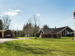Comfortable Cottage in Roslev With Huge Garden - Image 3