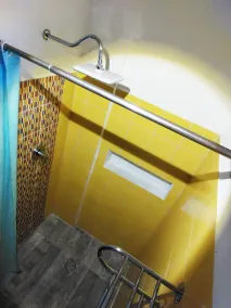 Oyster Hostel - Image 2