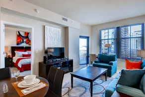 Global Luxury Suites at Town Center - Image 5