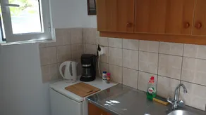 Vintage House-Vori-Rent Rooms - Image 5