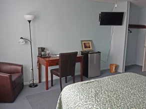 Captain's Inn Point Lookout - Image 4