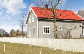 Stunning Home in Dirdal With 4 Bedrooms and Wifi - Image 5