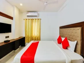 Rk Grand by OYO Rooms - Image 3