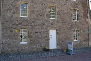 Wee Row Hostel - Image 2