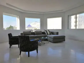 Luxurious Apartment in le Palace - Image 2