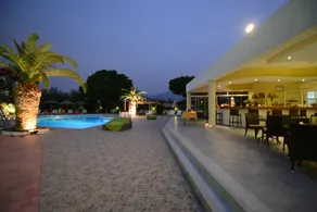 Golden Star Hotel - Adults Only (+16) - Image 2