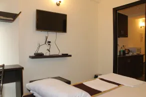 Hotel The Royal Park - Image 4