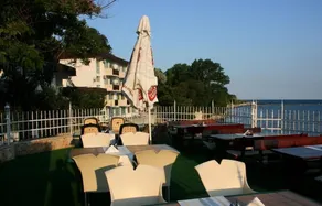 Oasis Hotel - Image 5
