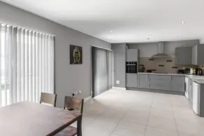 Impeccable 1-bed Apartment in Ebbw Vale, Wales - Image 3