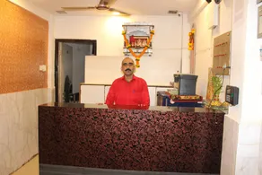 OYO 30270 Swaraj Lodge Inn - Image 2