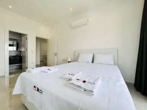 Villa With Private Pool and Terrace in Alanya - Image 4