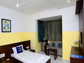 Palm View Residency - Image 2