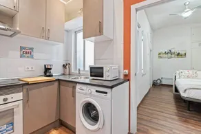 Contemporary Apartment With One-bedroom in Salamanca, Madrid - Image 2
