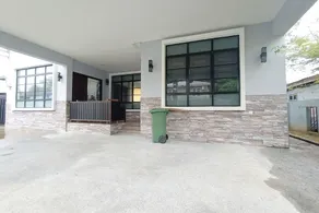 OYO 90203 Emma Sukma Homestay - Image 3