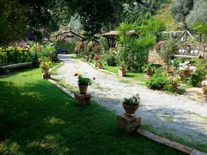 One bedroom appartement with sea view shared pool and enclosed garden at Reitano 5 km away from the - Image 4