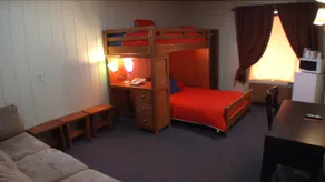 Motel 72 - Image 4