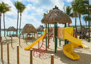 Newport Beachside Resort - Image 4