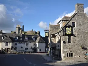 Farrier's Lodge - Image 4