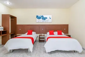 Platinium Gran Hotel by OYO Rooms - Image 4