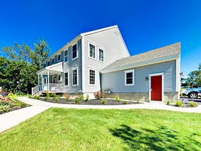 Brand-new 2br - Close To The Beach & Pier 2 Bedroom Townhouse - Image 3
