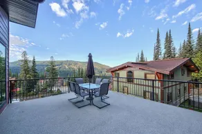 Lookout Lodge by Bear Country - Image 5