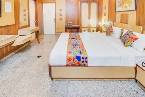 FabHotel Kundan Palace - Image 2
