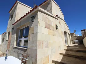 Holiday Home With its own Mooring and Private Swimming Pool - Image 3