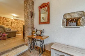 Holiday Home Stone Wall - Image 2