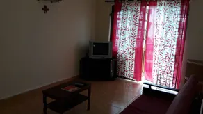 Smiley Holiday Home - Image 3