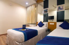 OYO Flagship 18335 Eaglewood Hotels - Image 3