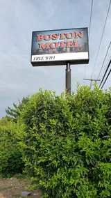 Boston Motel - Image 5