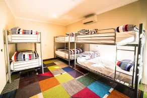 Jump Inn Alice Budget Accommodation - Image 5