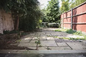 Riverside park house - Image 4